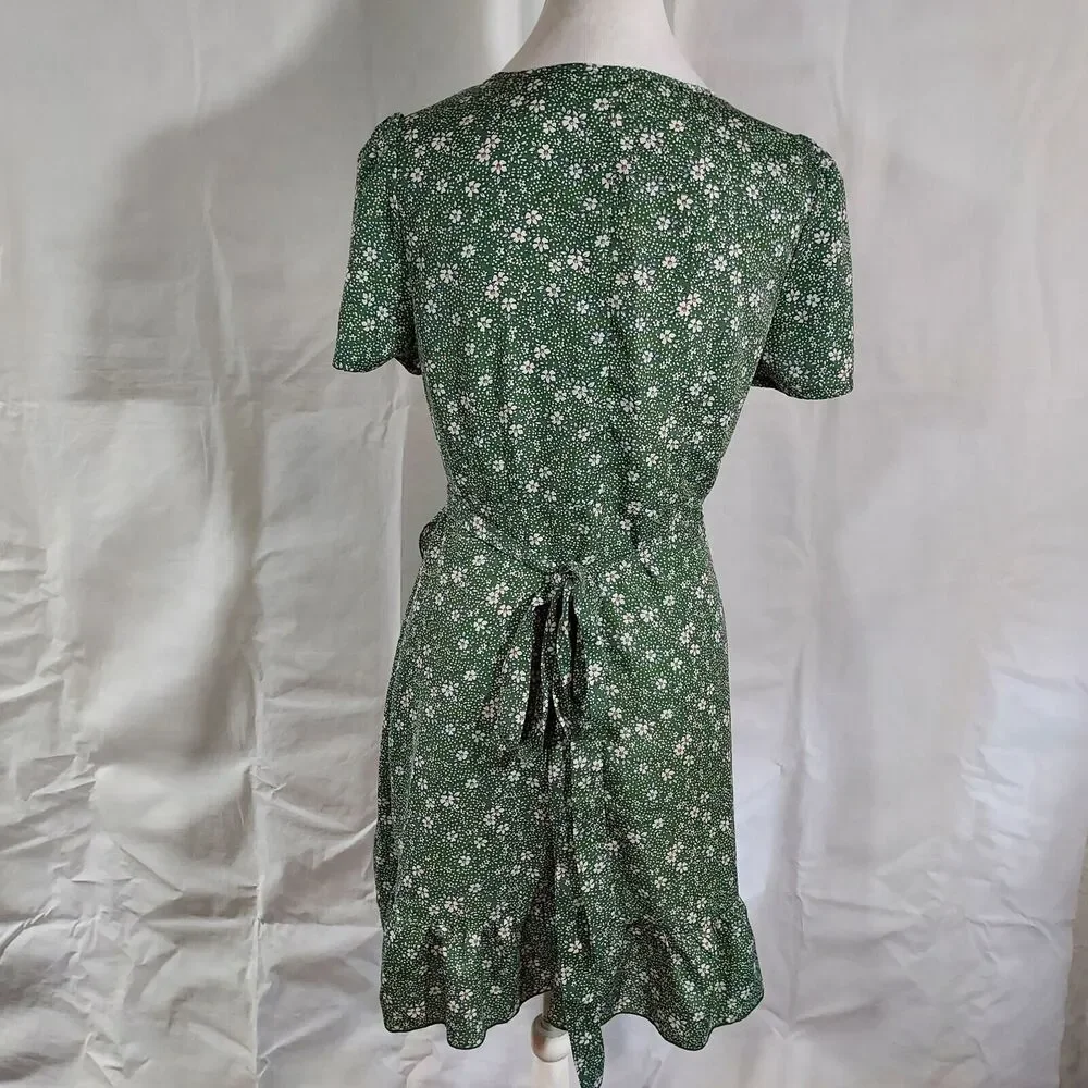 Shein Wrap Dress Size 6 Ruffle Flowy Short Sleeves Green White Floral Retro